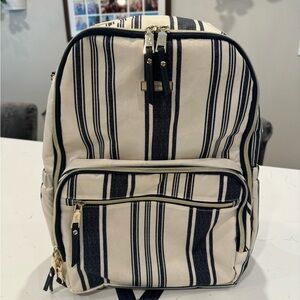 JuJuBe Be Zealous in Tea Time.